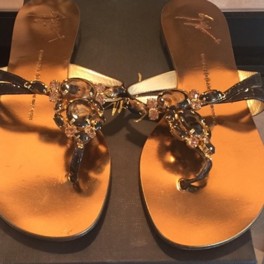 Giuseppe zanotti jeweled sandals